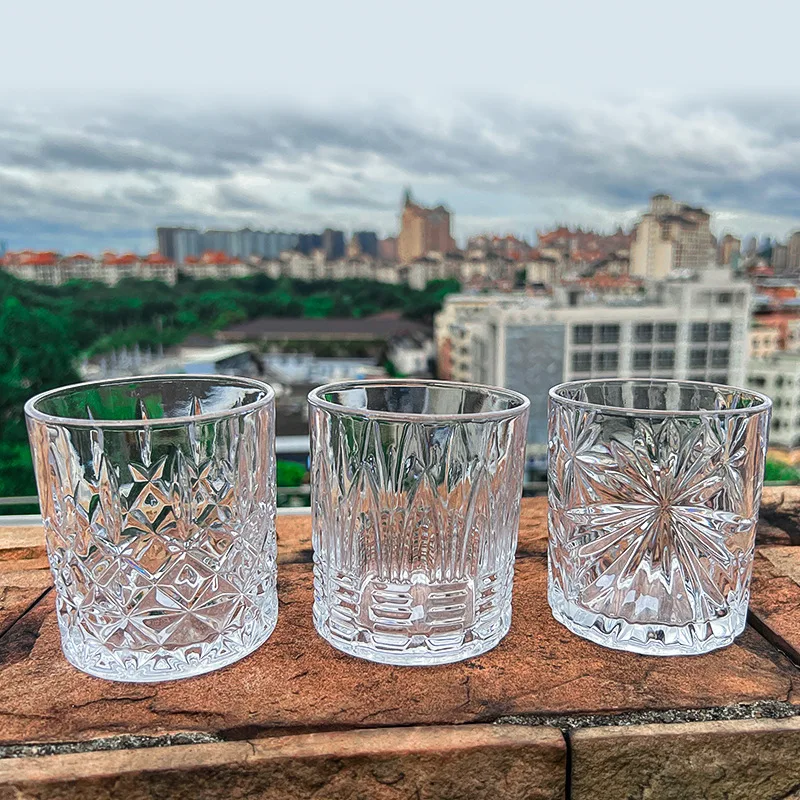 Wine Beer And Spirit - 330 ml Geprägte Whisky Tasse Wein