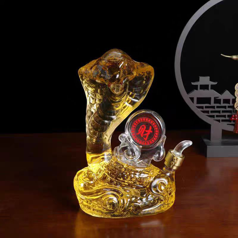 Cobra-förmiger Whisky-Dekanter – Bottle Stopper Set Bewertung und Preis
